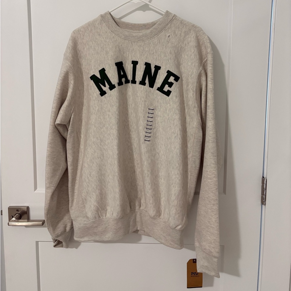 Maine Graphic Sweatshirt